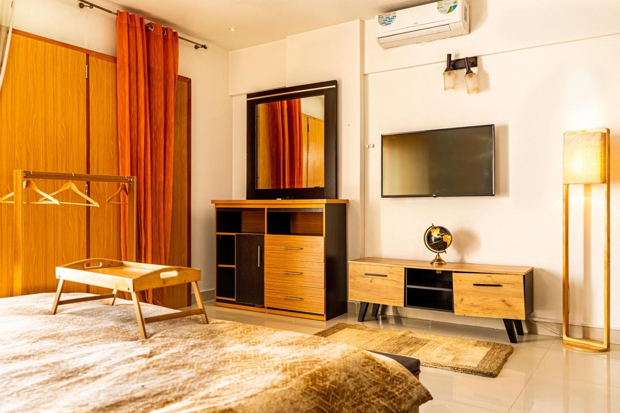 Chambres Meublees Avenue Cheikh Anta Diop Dakar Dış mekan fotoğraf